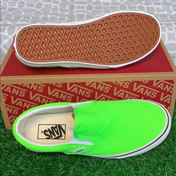 VANS CLASSIC SLIP-ON NEON GREEN GECKO/TRUE WHITE W - Picture 5 of 16